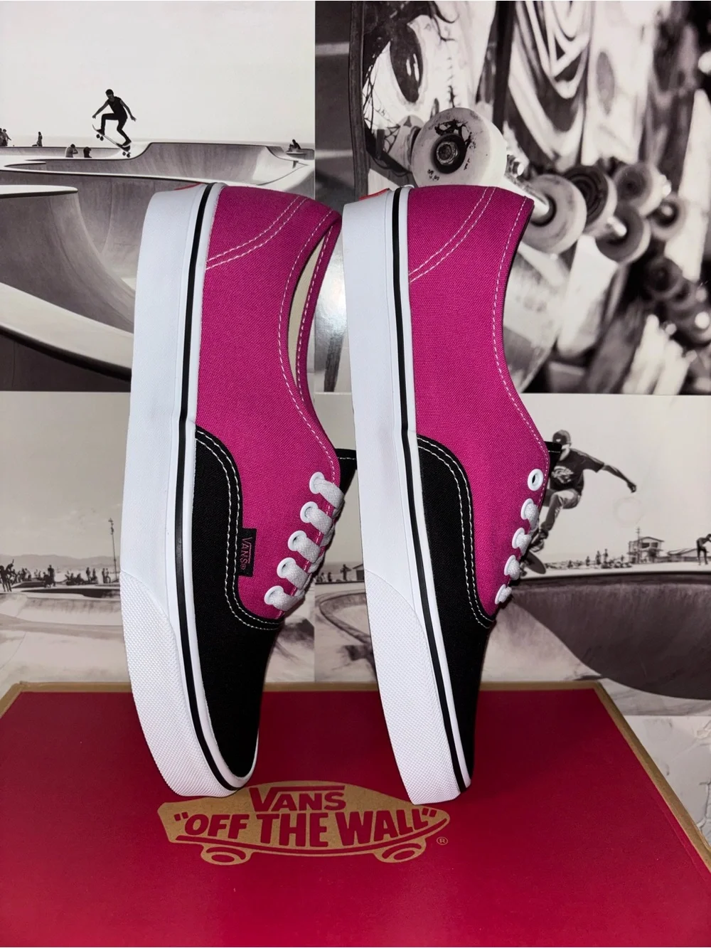 Vans Authentic sz 10.0 Men’s 11.5 Women’s